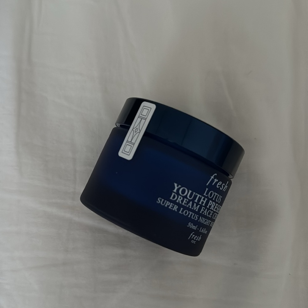 FRESH Lotus Antioxidant Night Moisturizer - Picture 3 of 3